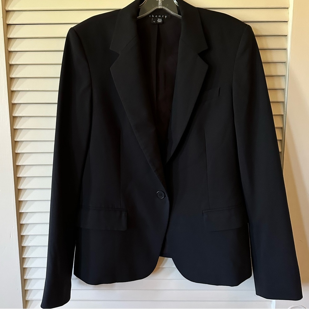 Theory wool blend blazer